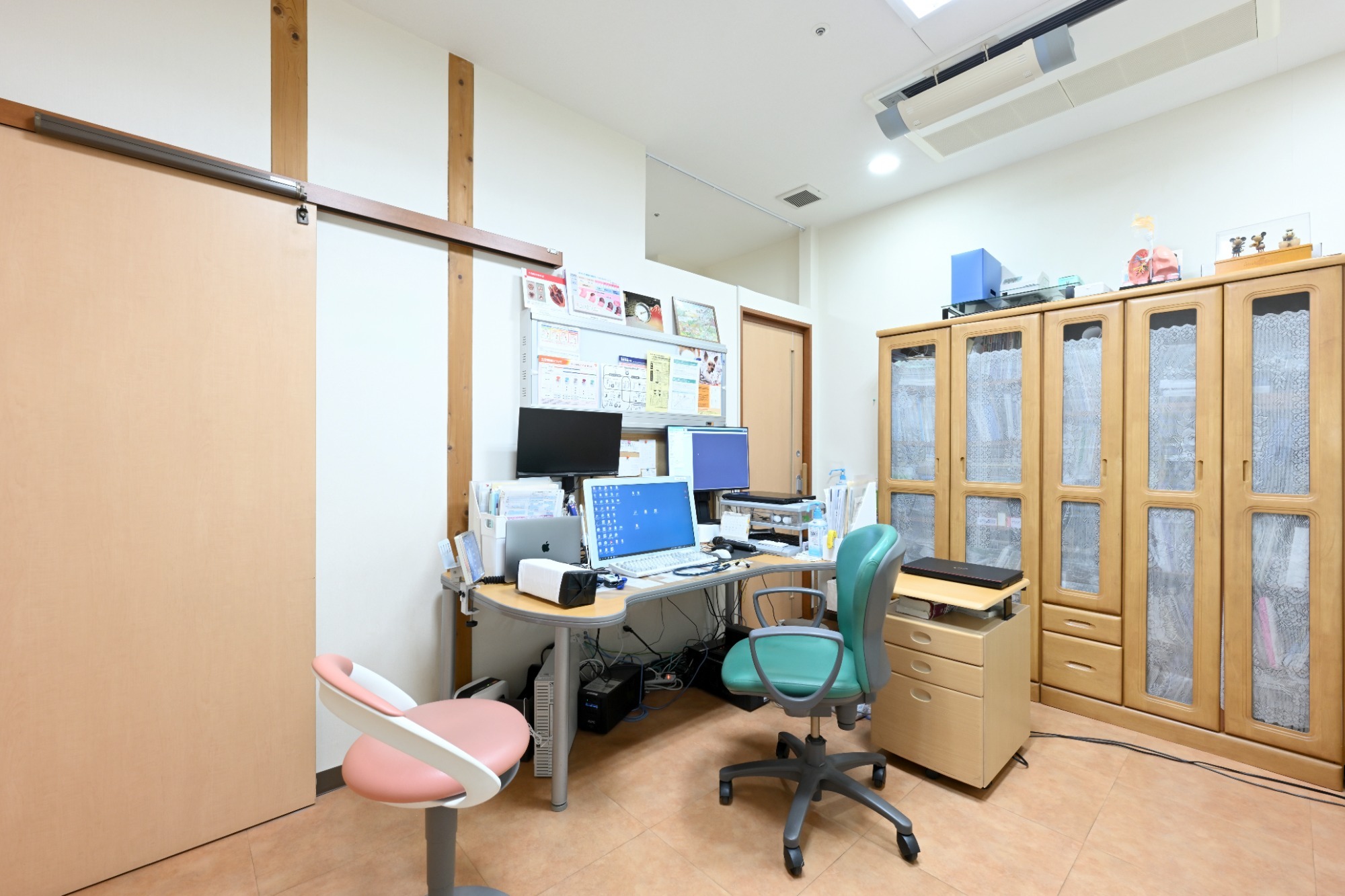東松戸クリニック診察室